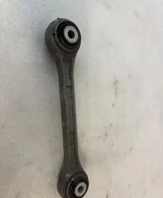 Rear upper control arm/wishbone