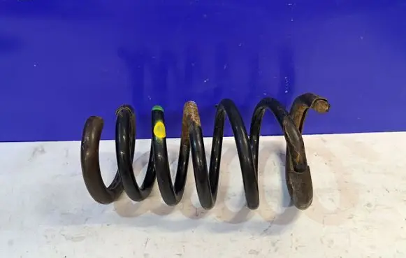Volvo XC90 Rear coil spring 31329366