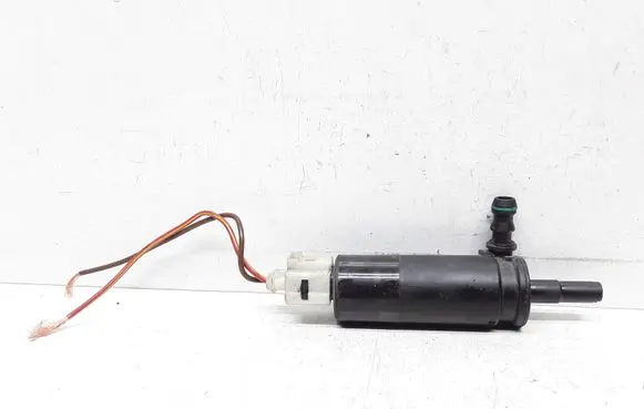 Mercedes-Benz E W212 Headlight washer pump 2108691221