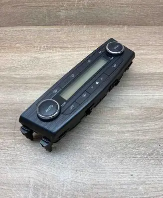 Toyota Land Cruiser (J100) Climate control unit 5590005820
