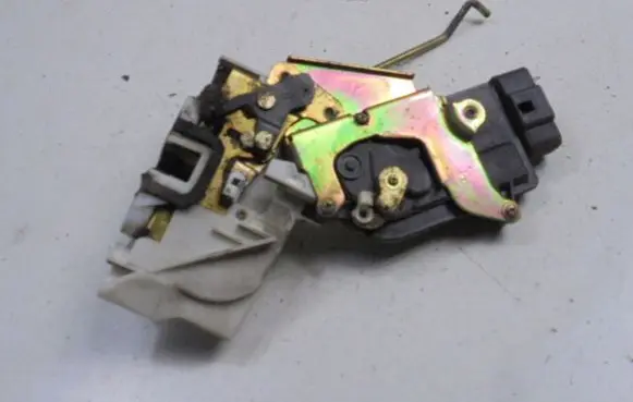 Opel Agila A Rear door lock