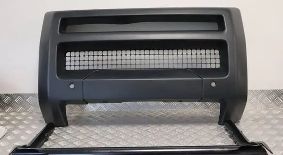 Land Rover Defender Front grill L8BM-19G542-A
