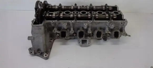 BMW 1 E81 E87 Engine head 7787521