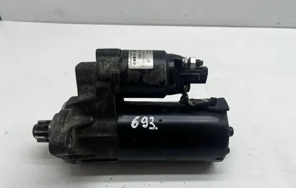 Volkswagen Touran I Starter motor 02E911023HX
