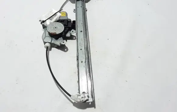 Rear window lifting mechanism without motor