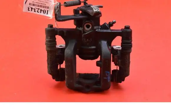 Opel Mokka Rear brake caliper 