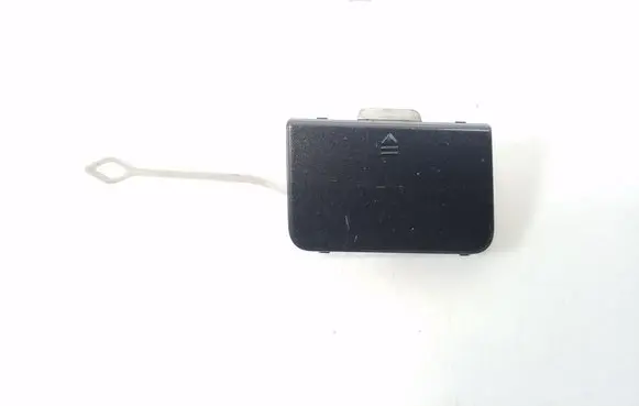 Mercedes-Benz C W204 Front tow hook cap/cover A2048850124