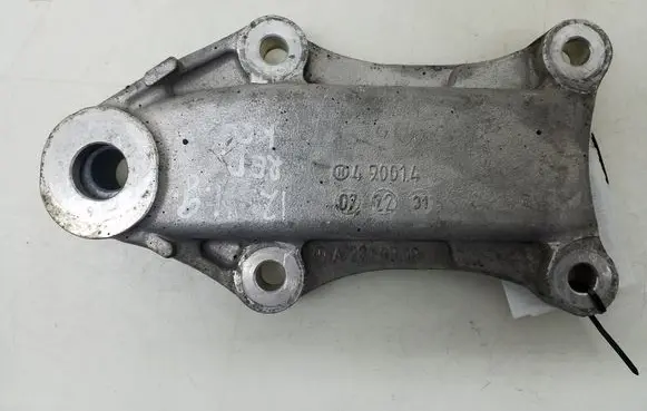 Mercedes-Benz S W221 Rear differential/diff mount bracket A2213510318