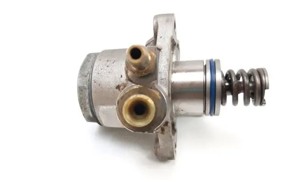 Audi A8 S8 D4 4H Fuel injection high pressure pump 079127025T