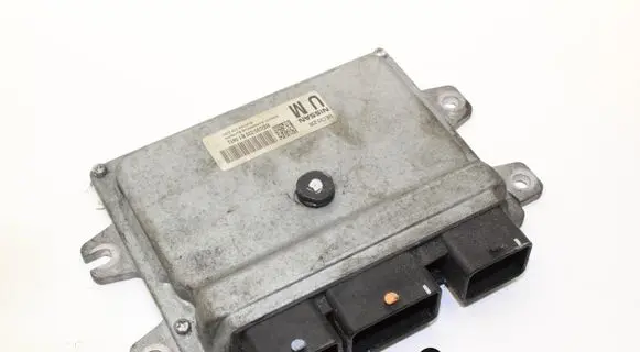 Nissan Qashqai Engine control unit/module MEC93230