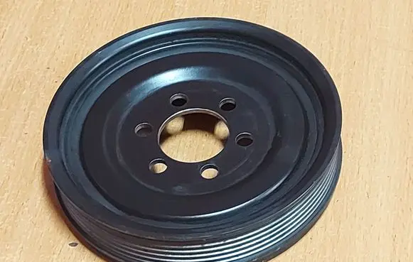 BMW 3 F30 F35 F31 Crankshaft pulley 7624102