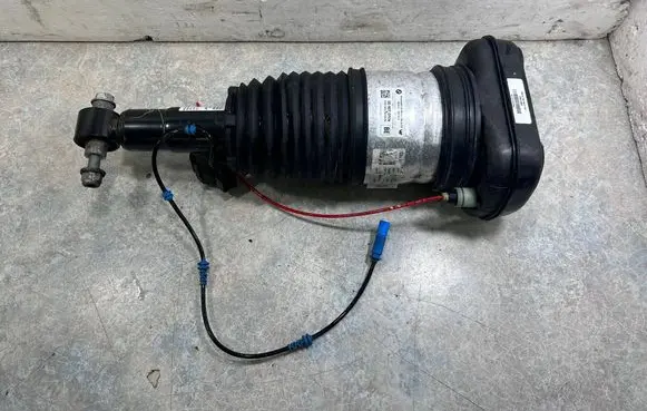 BMW X7 G07 Shock absorber/damper/air suspension 6869039 37106869039