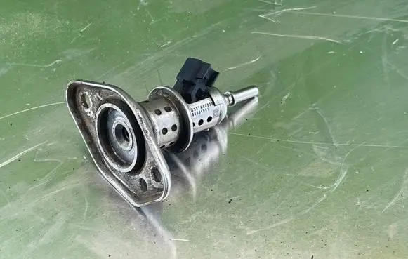 Opel Insignia A AdBlue injector 55501991