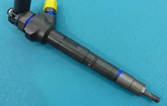 Audi A4 S4 B8 8K Fuel injector 0445110647 IMPRK1174312