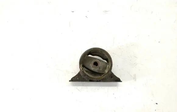 Volvo S40, V40 Engine mount bracket XR130608