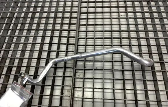 Dacia Sandero Air conditioning (A/C) pipe/hose 924802645R