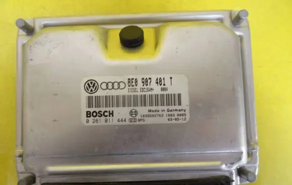 Audi A4 S4 B6 8E 8H Engine control unit/module 8E0907401T 0281011444