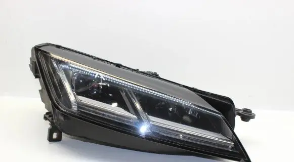 Audi TT TTS RS Mk3 8S Headlight/headlamp 8S0941034D