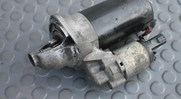 KIA Carens III Starter motor 0001136056