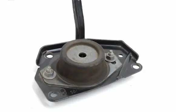 Peugeot 5008 Engine mount bracket