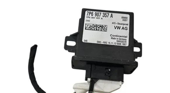 Volkswagen Golf VII Light module LCM 7P6907357A 5WK50370