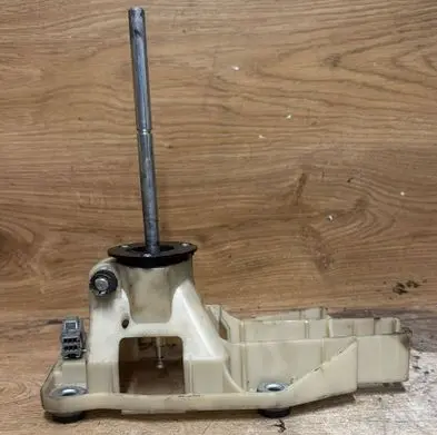 Volvo V70 Gear shifter/selector 30735561