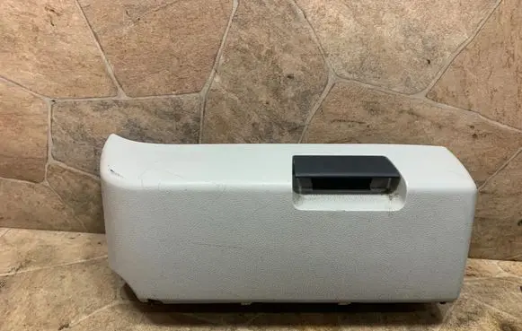 Mercedes-Benz C W204 Dashboard storage box/compartment A2048100304