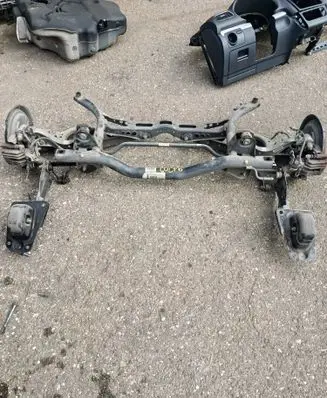 Volkswagen Golf VI Rear axle beam 