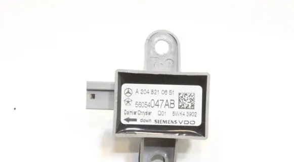 Mercedes-Benz C W204 Airbag deployment crash/impact sensor A2048210651 56054047AB