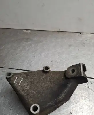 Volkswagen II LT Engine mounting bracket 074199307B