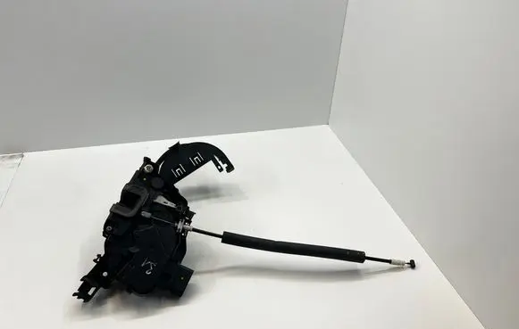 Jaguar XF X250 Rear door lock 7H5A26413AC