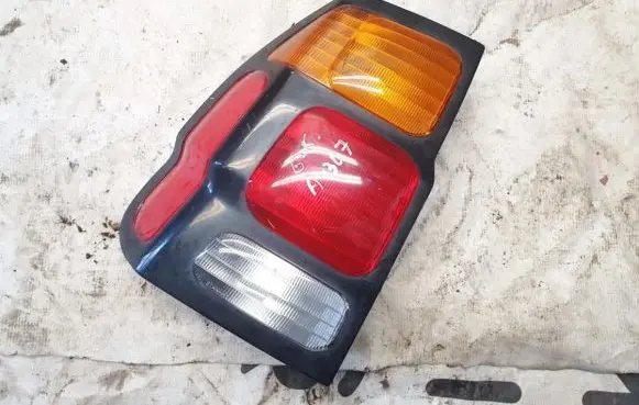 Mitsubishi Pajero Rear/tail lights