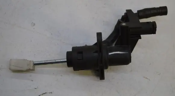 Audi A4 S4 B6 8E 8H Clutch master cylinder 8E2721401AC