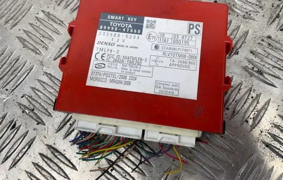 Toyota Prius (XW30) Keyless (KESSY) go control unit/module 8999047060