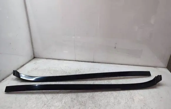 Mercedes-Benz E A207 Windshield trim A2076901462