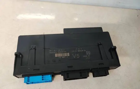 BMW 7 F01 F02 F03 F04 Comfort/convenience module 9353418
