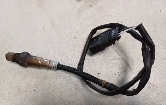 Audi A4 S4 B6 8E 8H Lambda probe sensor 030906262L