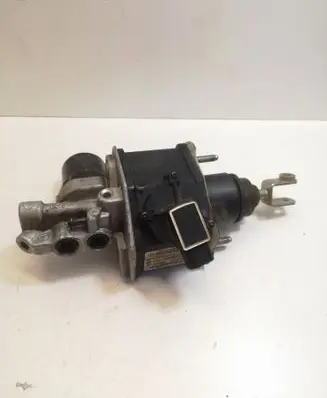 Mercedes-Benz E W211 Master brake cylinder A0004300312 0004300312