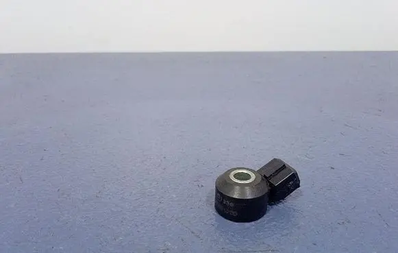 Infiniti Q50 Sensor A2709051000