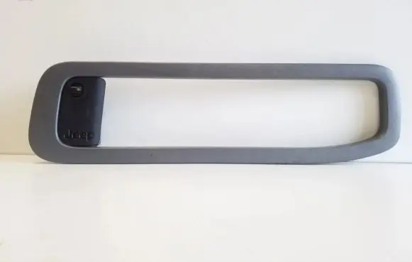 Jeep Cherokee Other trunk/boot trim element 1ZW61TRMAA