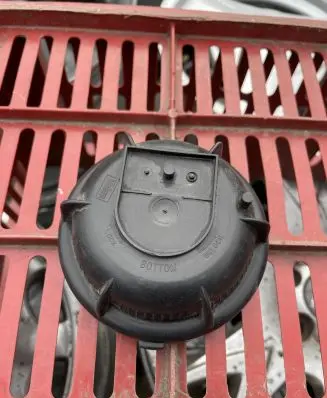 Volvo S60 Headlight/headlamp dust cover 9178538 89000387