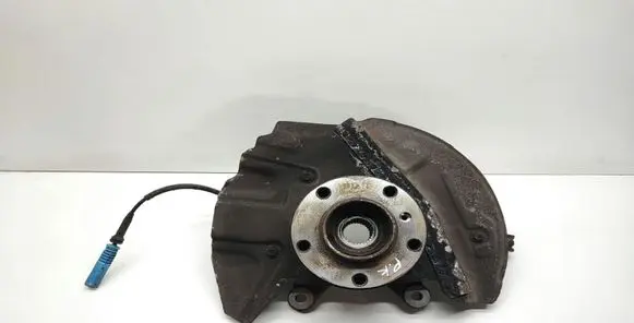 BMW X5 E53 Front wheel hub spindle knuckle