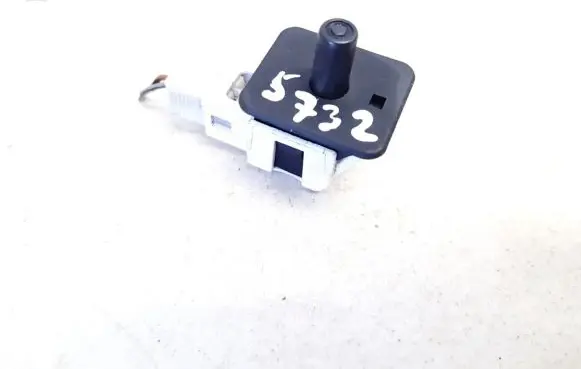 Mercedes-Benz S W220 Front door sensor 2028209410