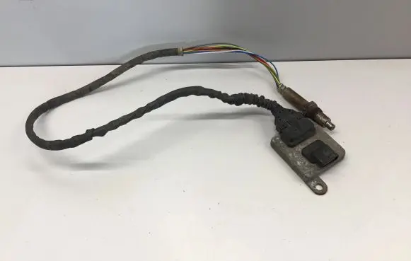 Mercedes-Benz S W222 Lambda probe sensor A0009051612