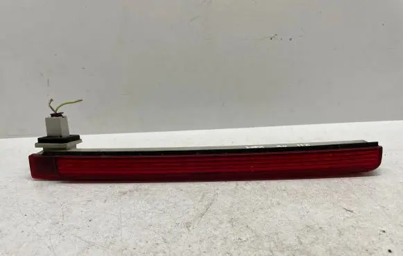 Mercedes-Benz E W211 Third/center stoplight A2118200256 2DA008625
