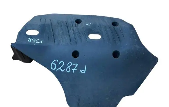 BMW 4 F36 Gran coupe Rear underbody cover/under tray 33326796138 6796138 19183210