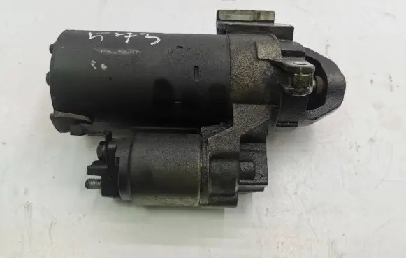 BMW 5 E60 E61 Starter motor 1005831596