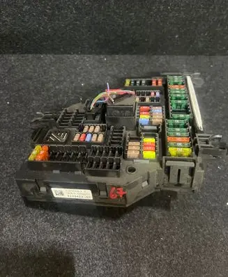 BMW 5 F10 F11 Fuse module 9234423 00906374 217033452