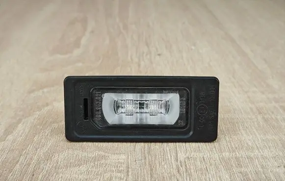 Audi A6 S6 C7 4G Number plate light 4G0943021