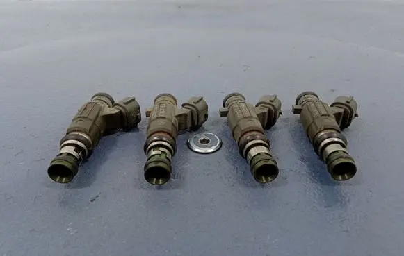 Subaru Forester SF Fuel injector FBLC100